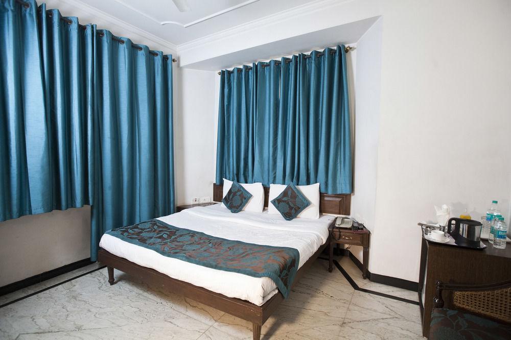 Fabhotel Lord Inn New Delhi Ngoại thất bức ảnh